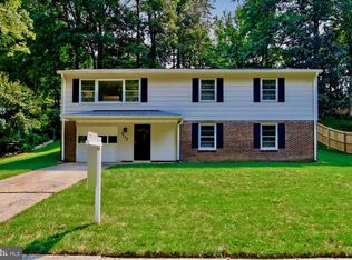 9125 Andromeda Dr, Burke, VA 22015