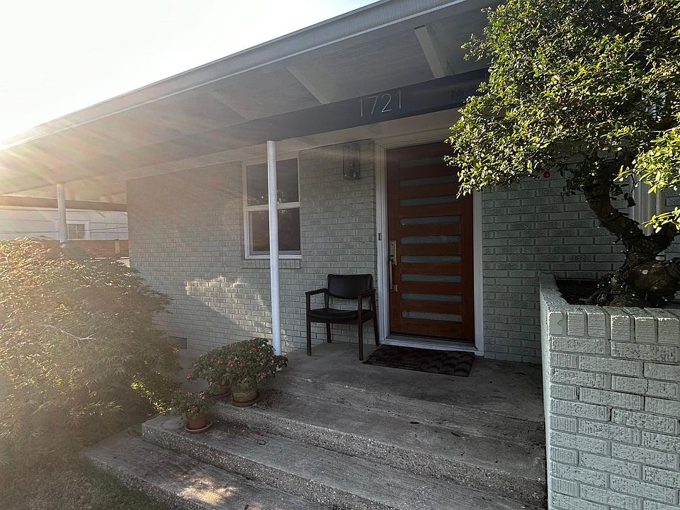 1st image of 1721 E Leonard St