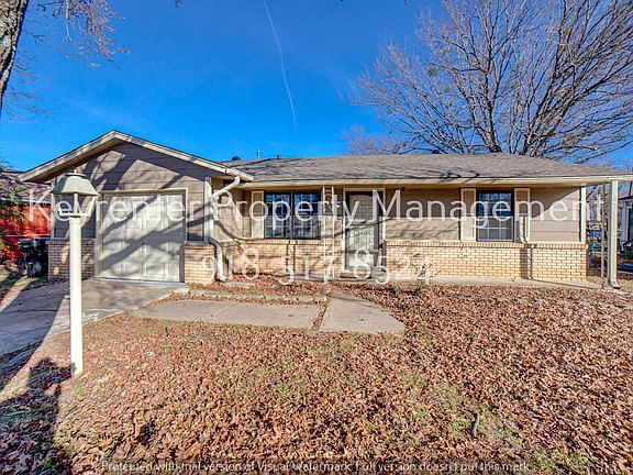 3rd image of 209 N 11th St