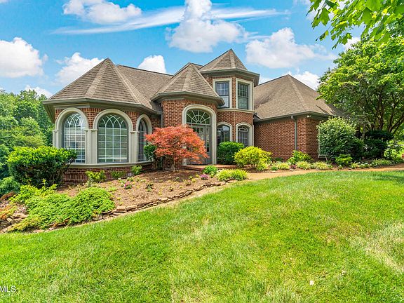 3rd image of 6828 Duncans Glen Dr