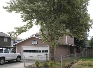 719 Sarah Park Cir, Eagle Pt, OR 97524