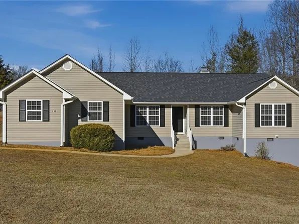 295 Hialeah Ct, Winston Salem, NC 27103