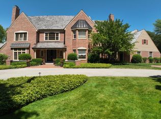 3112 W Hidden Lake Rd, Mequon, WI 53092