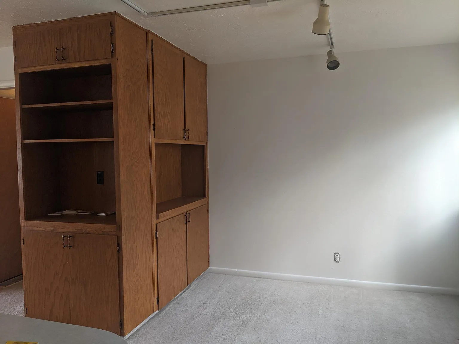 3 bed, 1224 sqft, $1,400 — Photo 1