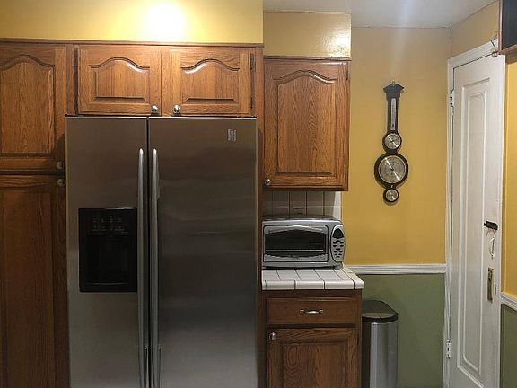 3rd image of 1407 Thieriot Ave