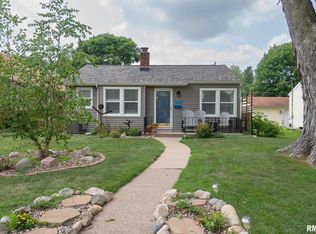 2411 29th St, Moline, IL 61265