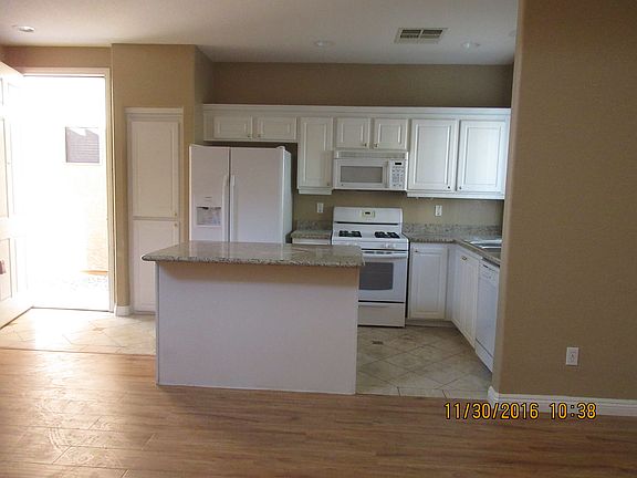 4th image of 8176 Herring Ave