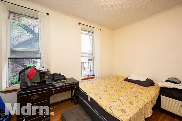 Rented by Mdrn Residential | media 4