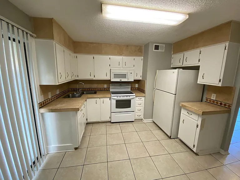 5727 Muldoon Rd #1 — Photo 2