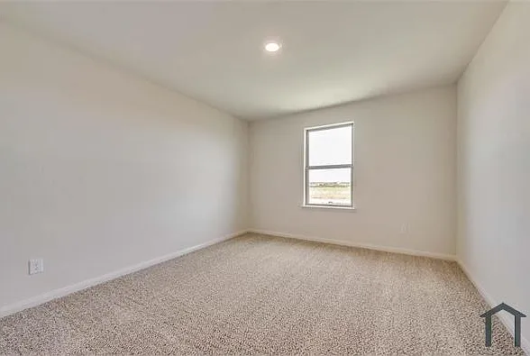 3070 Chillingham Dr — Photo 14