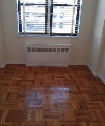 3rd image of 9801 67th Ave APT 14U