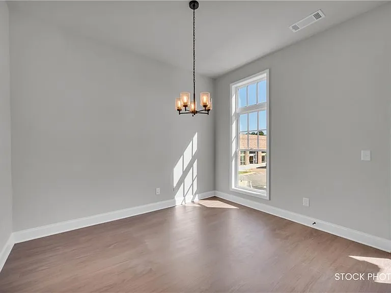 1038 Homestead Way St — Photo 9