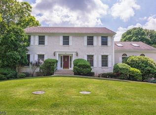 306 W Saddle River Rd, Saddle River, NJ 07458