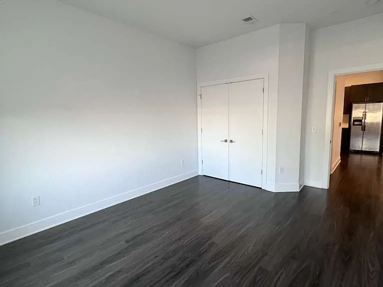 310 Madison Ave #407 — Photo 13