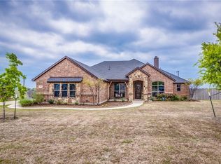 114 Davenport Ln, Waxahachie, TX 75165