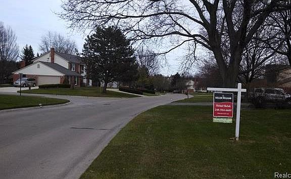 2nd image of 35727 Old Homestead Dr