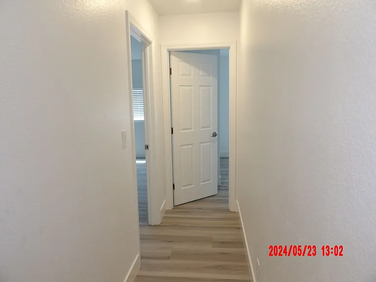 4240 Gaye Ln — Photo 20