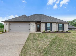 50 Walnut Ridge Cv, Jackson, TN 38305