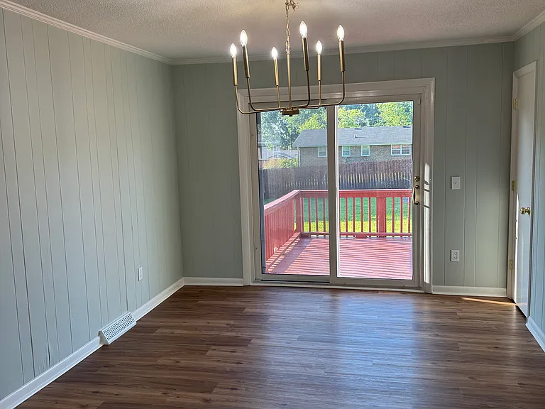 1305 Northcutt Dr — Photo 4