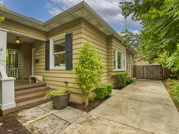 3rd image of 1533 NE 46th Ave