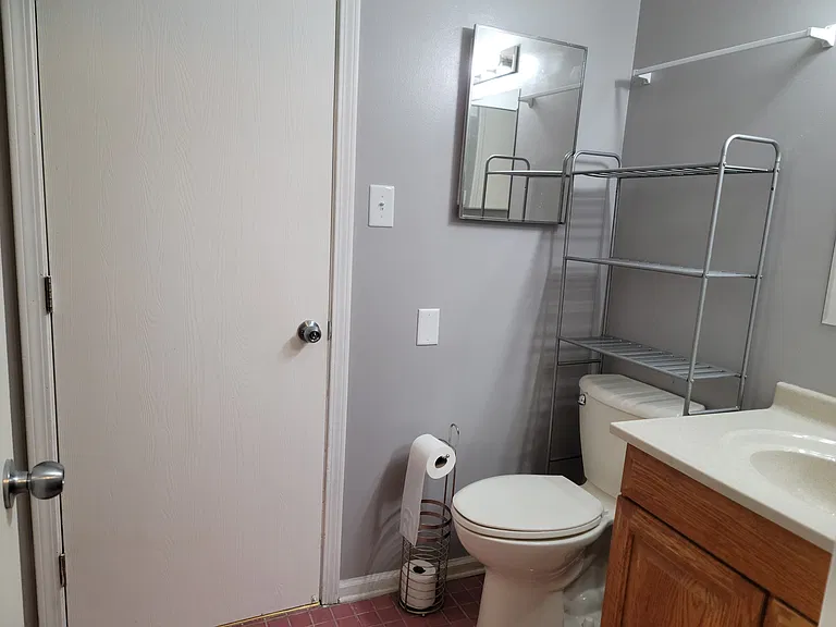 2nd Full Bathroom