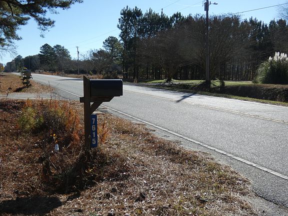 2nd image of 7615 Raccoon Rd