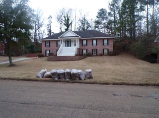 2005 Hidden Valley Dr, Columbus, MS 39701