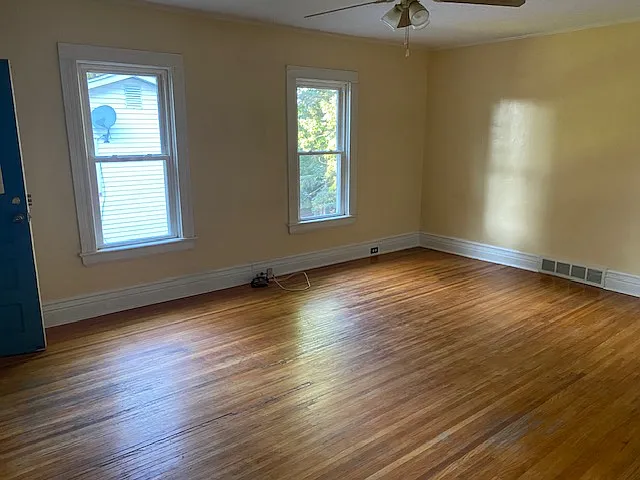 2 bed, 750 sqft, $1,350 — Photo 3