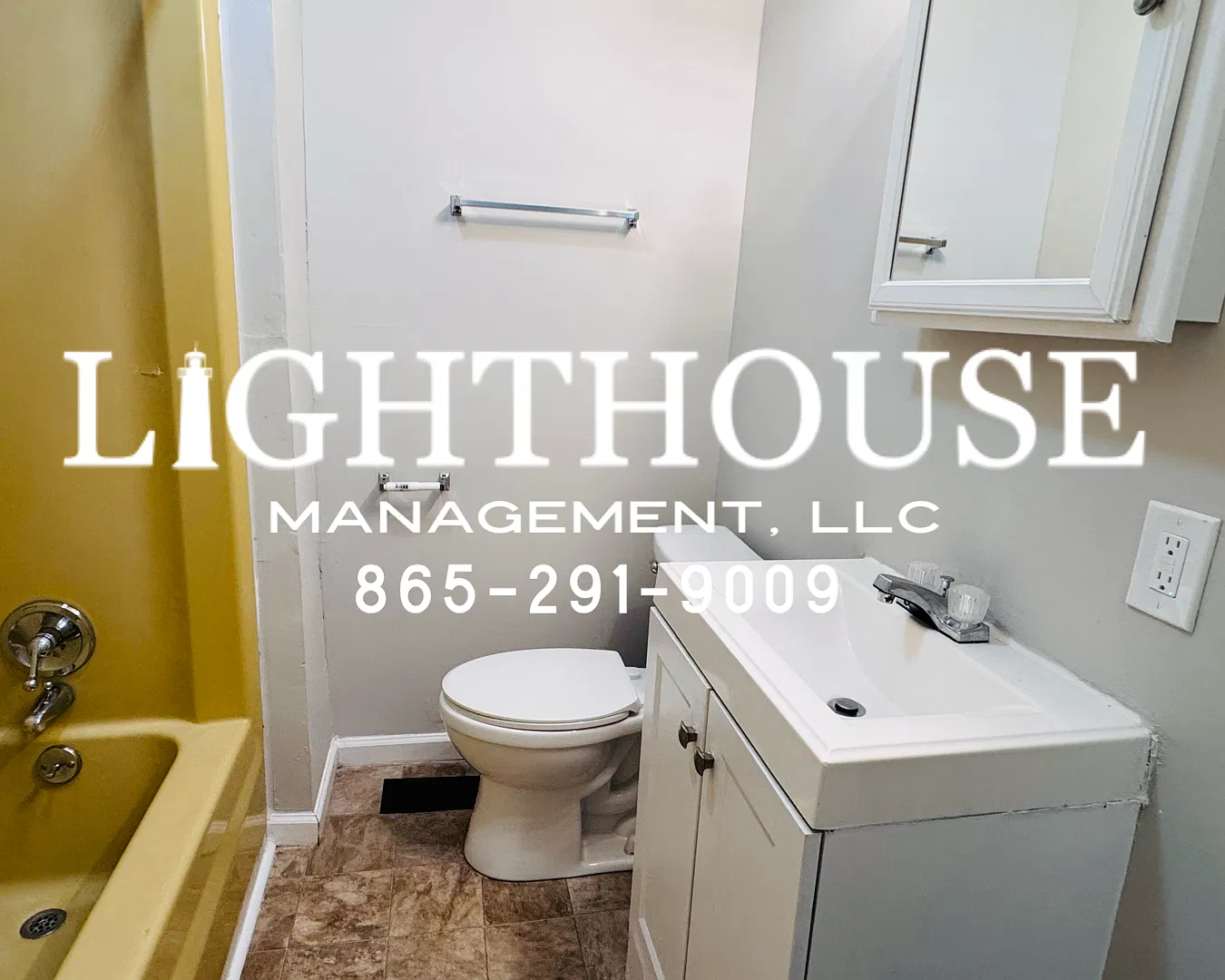2802 Greenway Drive — Photo 4