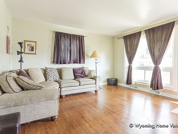 2nd image of 2181 Daylor Dr NE