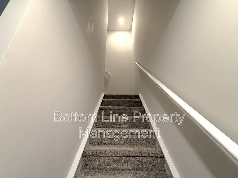 2735 Winn Mill Dr — Photo 8