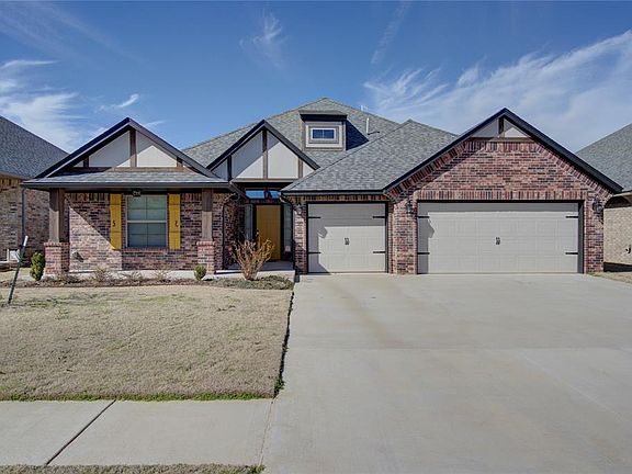 2nd image of 16719 Aragon Ln