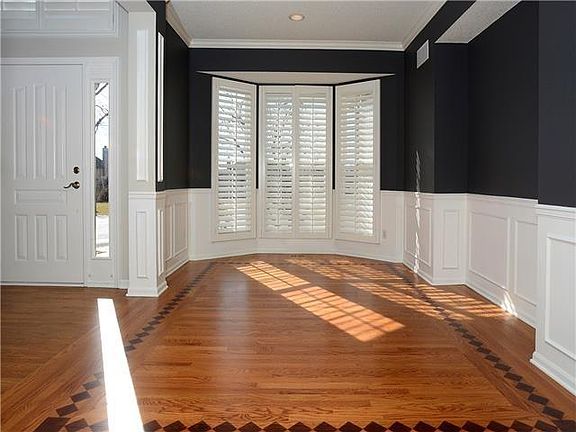 2nd image of 14025 Parkhill Ln