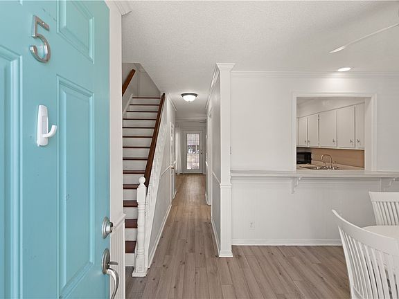 5th image of 1000 Mallery Street Ext #B5