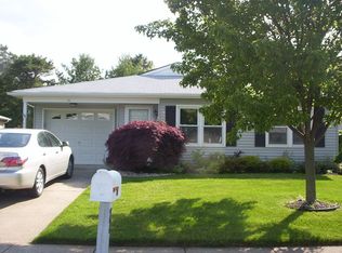 71 Meadowbrook Rd, Brick, NJ 08723