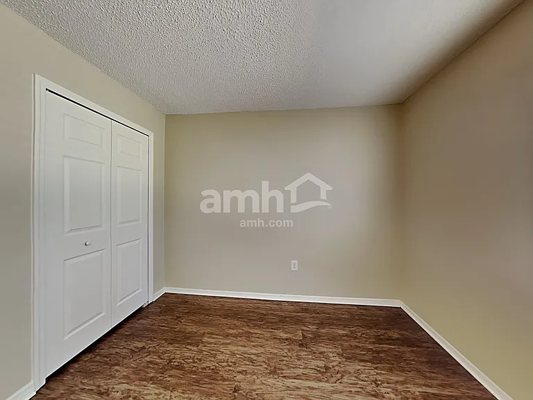 422 Abigail Rd — Photo 11