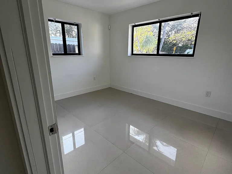 12635 SW 84th Avenue Rd — Photo 5