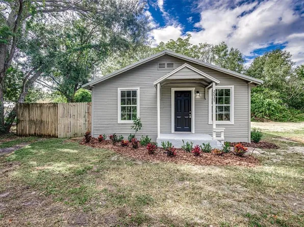 2035 Lake Dr W, Winter Haven, FL 33881