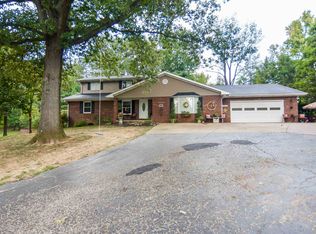 6424 Alameda Dr, Evansville, IN 47711