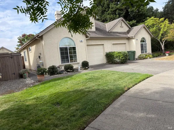 827 Glen Miller Drive, Windsor, CA 95492