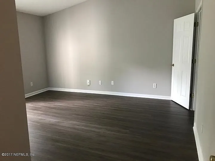 13715 Richmond Park Dr N #808 — Photo 3