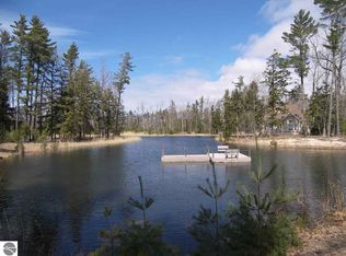 4 Frog Pond Dr, Glen Arbor, MI 49636