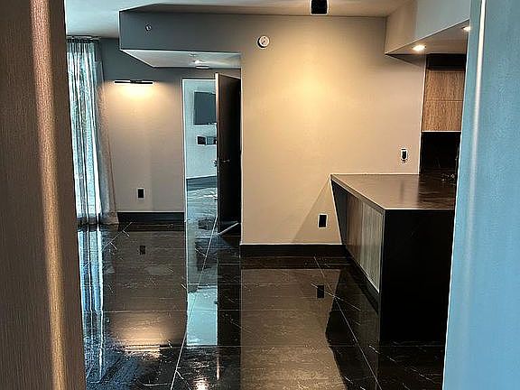 5th image of 401 SW 4th Ave APT 302