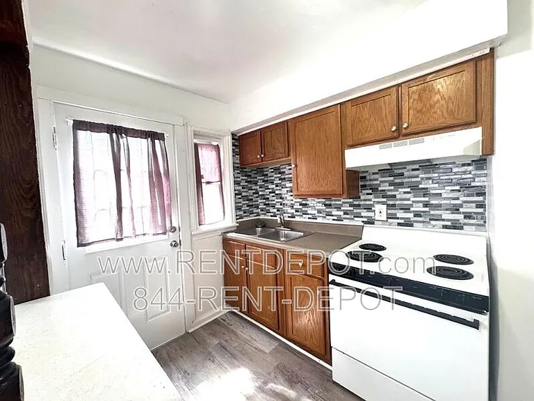 1133 Bayard Park Dr #B — Photo 4