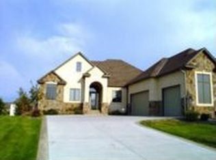 11829 Flanders Cir NE, Blaine, MN 55449