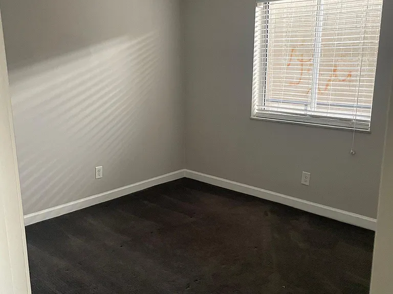 1434 6th Ave #8 — Photo 10