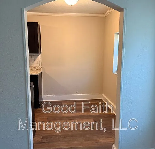 2247 Sullivan Rd — Photo 8