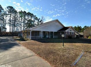 906 Orchard Rd, Mena, AR 71953