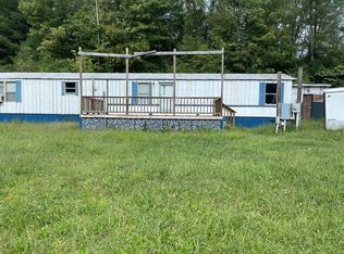 65 Ky Route 302, Hagerhill, KY 41222