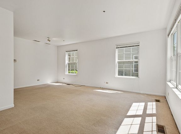 4th image of 1204 Orleans Dr